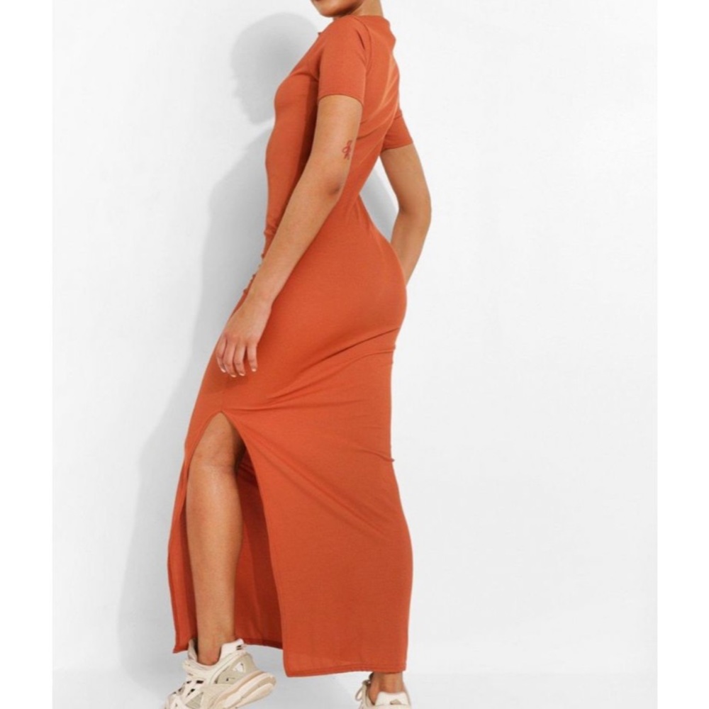 Ribbed midi dress
